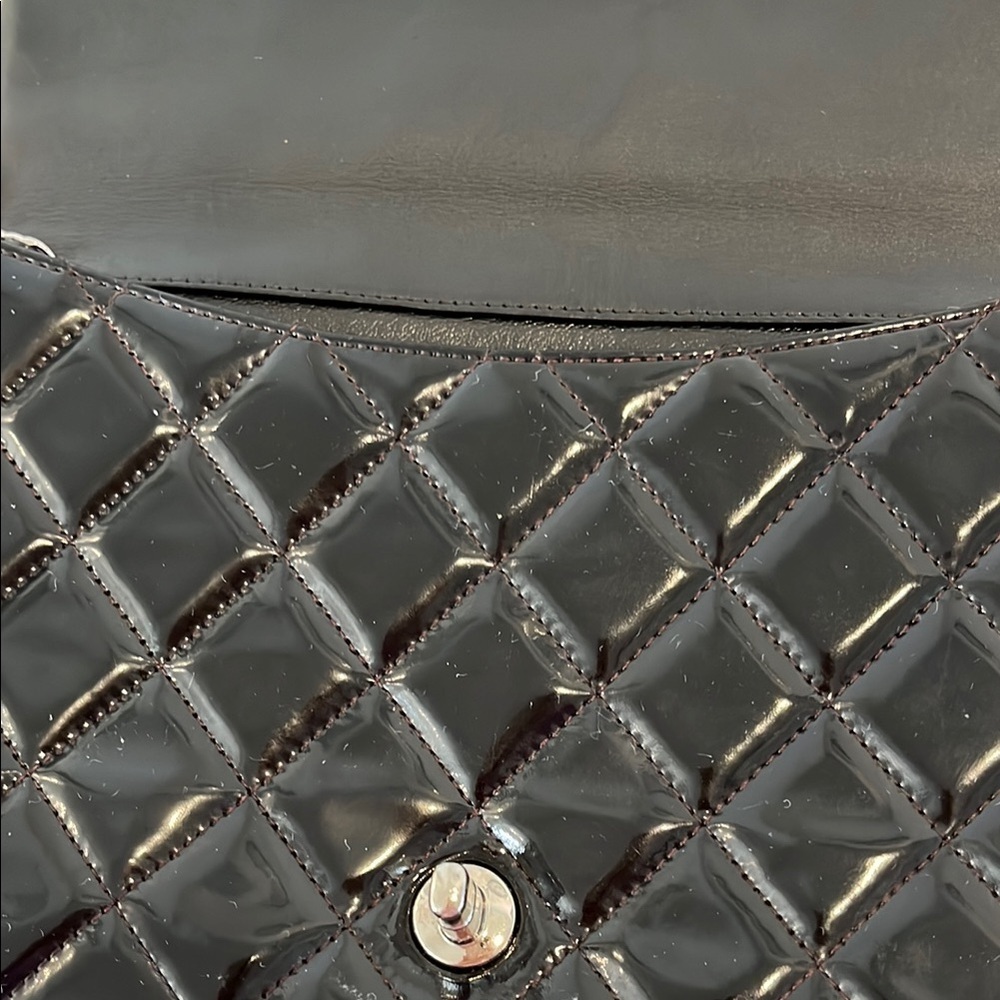 CHANEL Black Quilted Shoulder Bag - Picture 7 of 9
